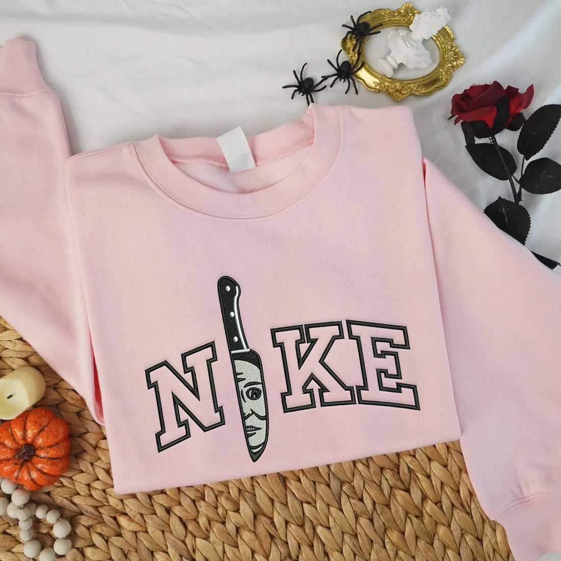 N Knife Horror Character Embroidery Sweatshirt, Halloween Embroidery Sweatshirt HLW_M644