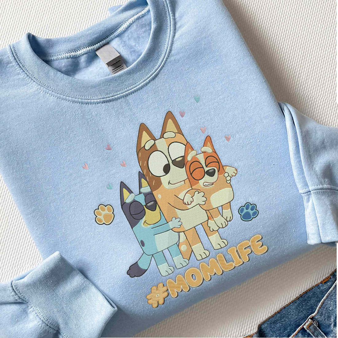 Cute Blue Dog Momlife Sweatshirt, Funny Blue Momlife Embroidery Sweatshirt B_M98