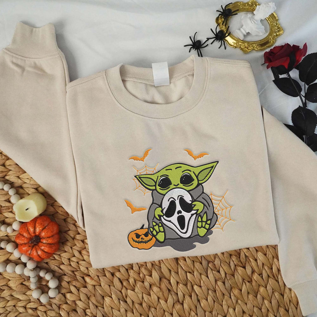 Cartoon Carry Ghost with Pumpkin Sweatshirt, Halloween Embroidery Sweatshirt HLW_M838