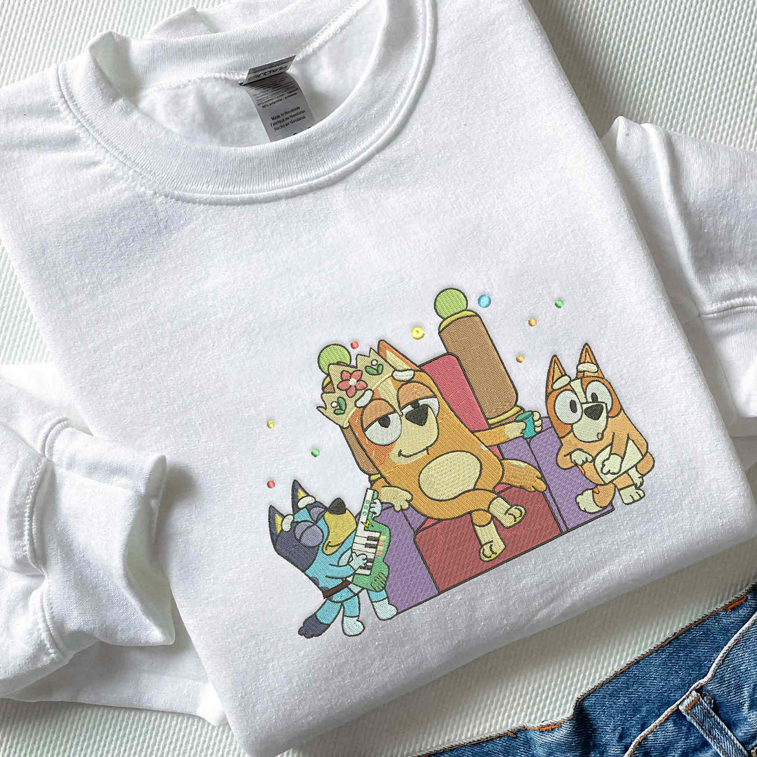 Mom Blue Dog Embroidery Sweatshirt, Mother Queen Embroidery Sweatshirt B_M05