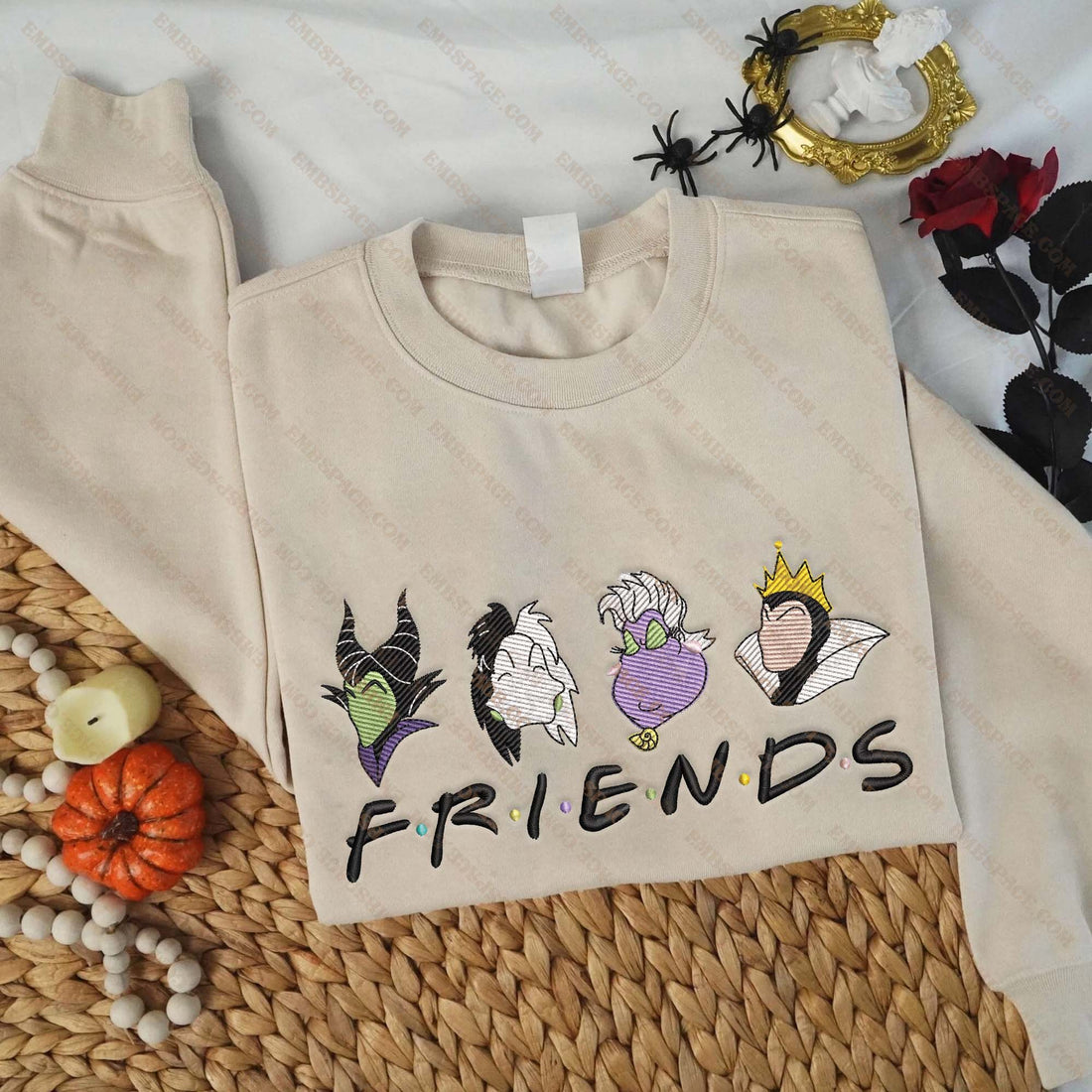 Halloween Cartoon Villain Queen Embroidery Sweatshirt, Halloween Embroidery Sweatshirt HLW_M1523