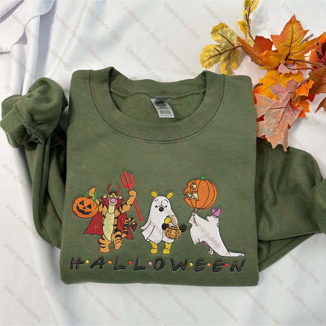 Cartoon Bear And Friend Halloween Embroidery Sweatshirt, Halloween Embroidery Sweatshirt HLW_M1515