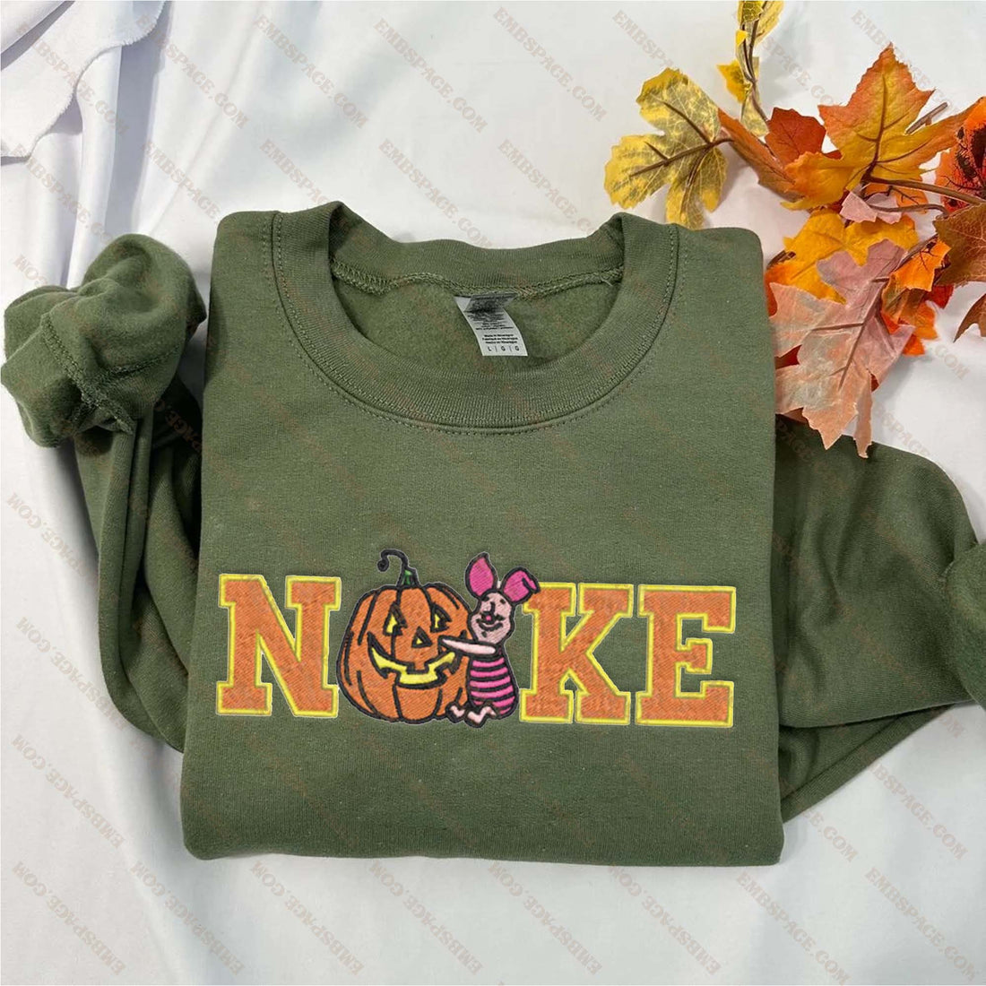 N Pig with Pumpkin Halloween Embroidery Sweatshirt, Halloween Embroidery Sweatshirt HLW_M2027
