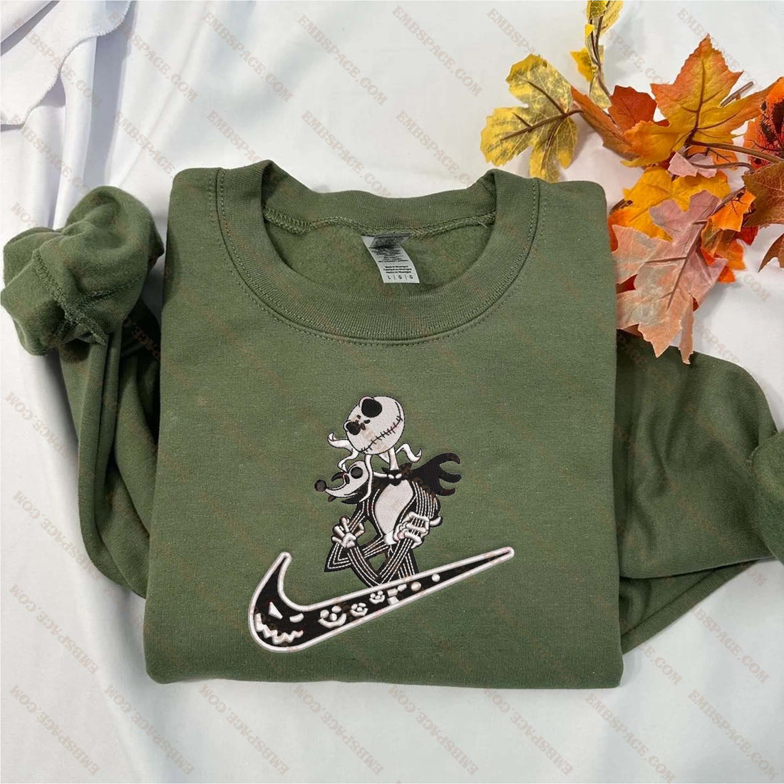 N King Skeleton in The Bad Dream Halloween Embroidery Sweatshirt, Halloween Embroidery Sweatshirt HLW_M1882