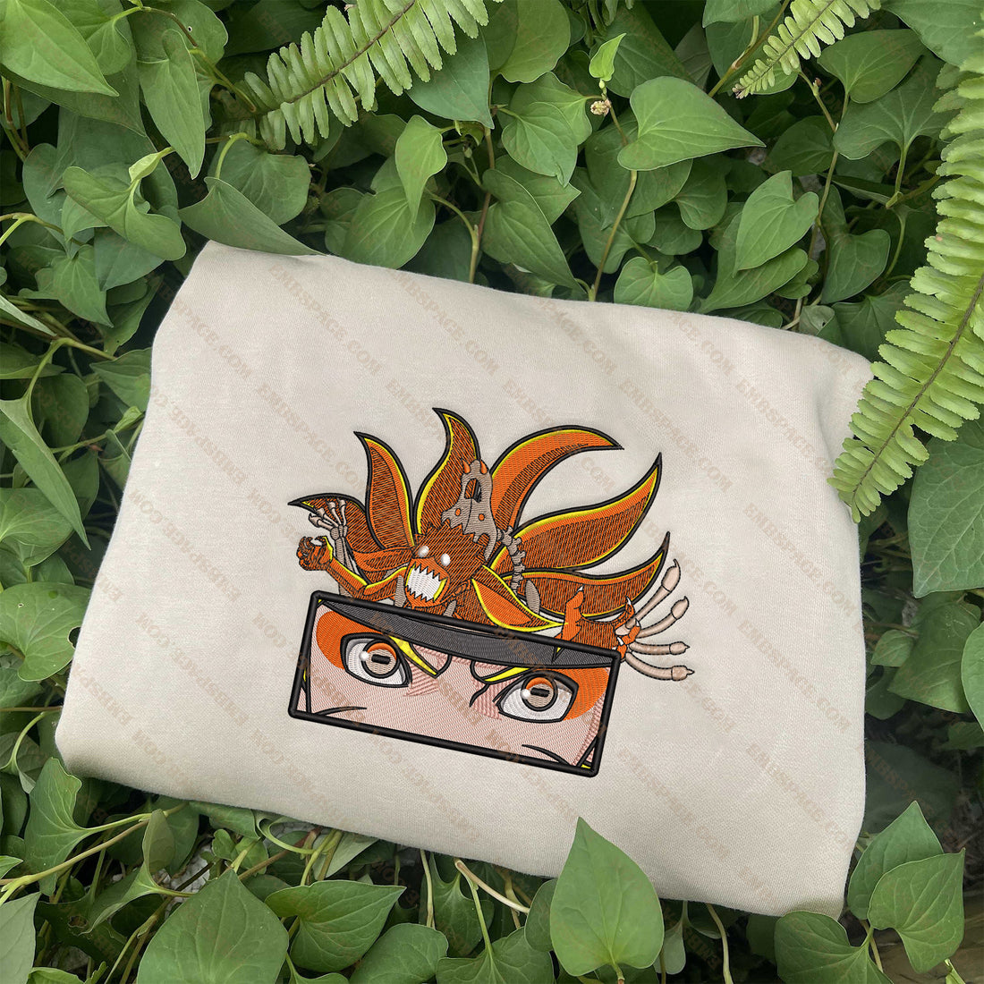 Hero' Eyes with Fox in Head Embroidery Sweatshirt, Manga Box Embroidery Sweatshirt A_NT04