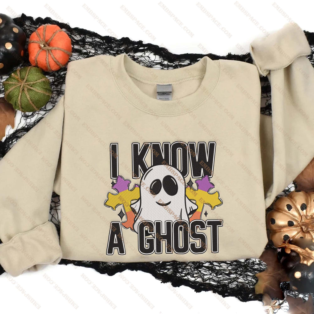 Halloween I Know A Ghost Embroidery Sweatshirt, Halloween Embroidery Sweatshirt HLW_M1905