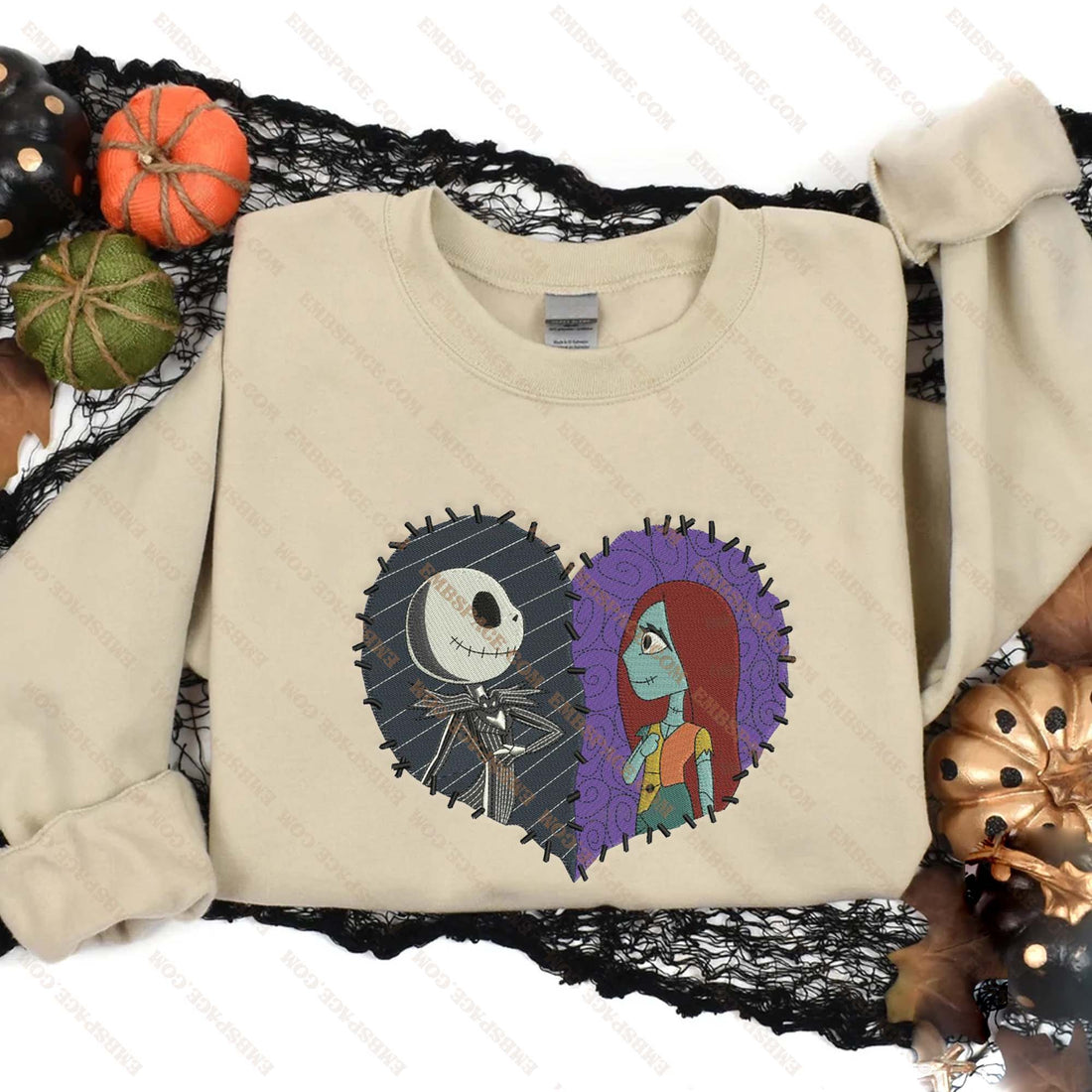 Cartoon Couple Lover Horror in Heart Embroidery Sweatshirt, Halloween Embroidery Sweatshirt HLW_M1938