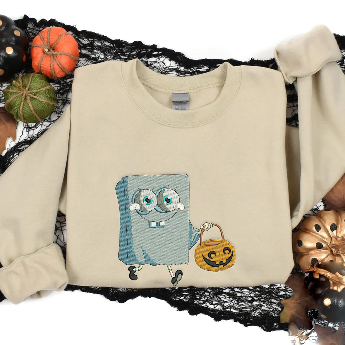 Cartoon Ghost Carry Pumpkin Halloween Sweatshirt, Halloween Embroidery Sweatshirt HLW_M676