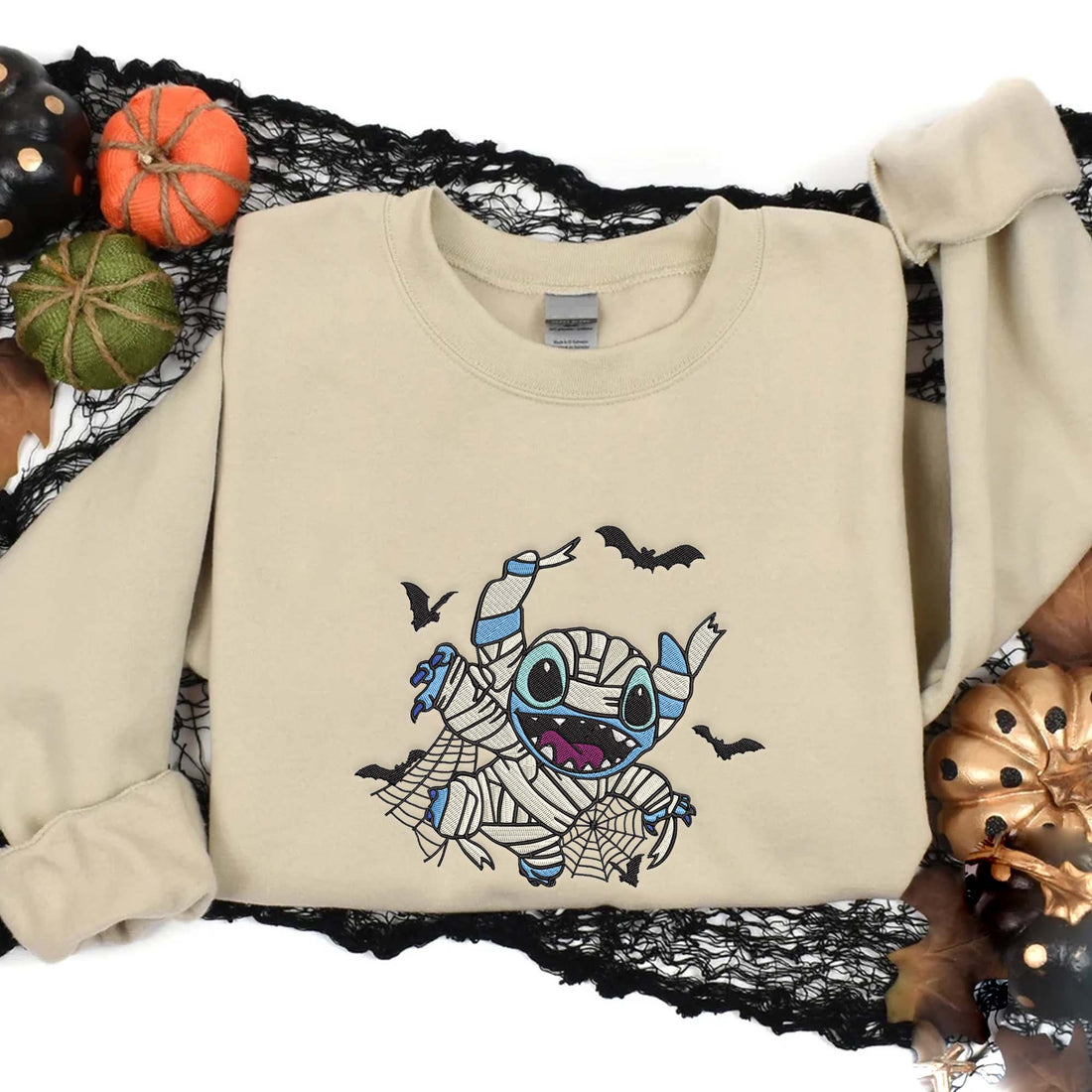Cartoon Character Wrapped White Cloth Sweatshirt, Halloween Embroidery Sweatshirt HLW_M569