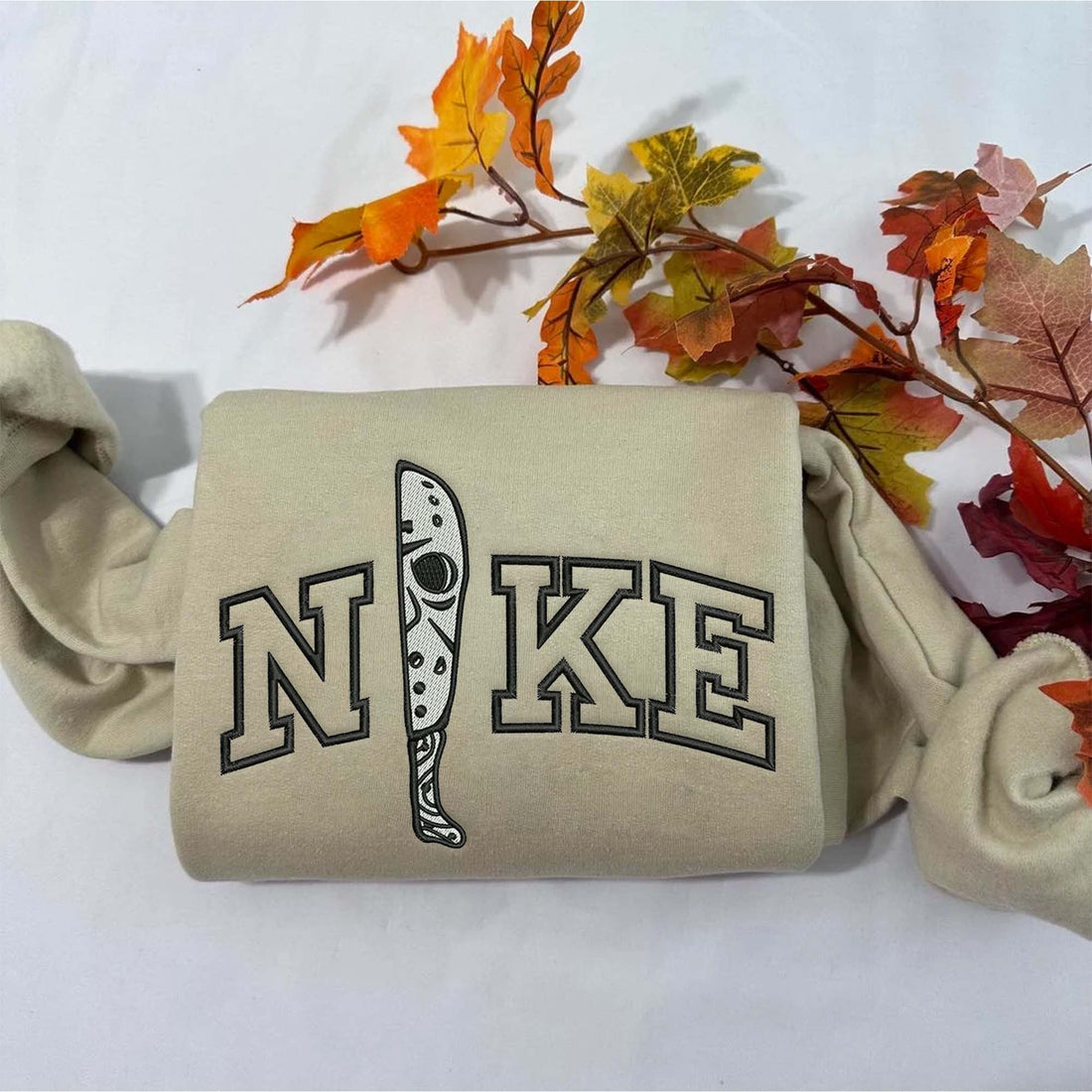 N Knife Horror Halloween Sweatshirt, Halloween Embroidery Sweatshirt HLW_M648