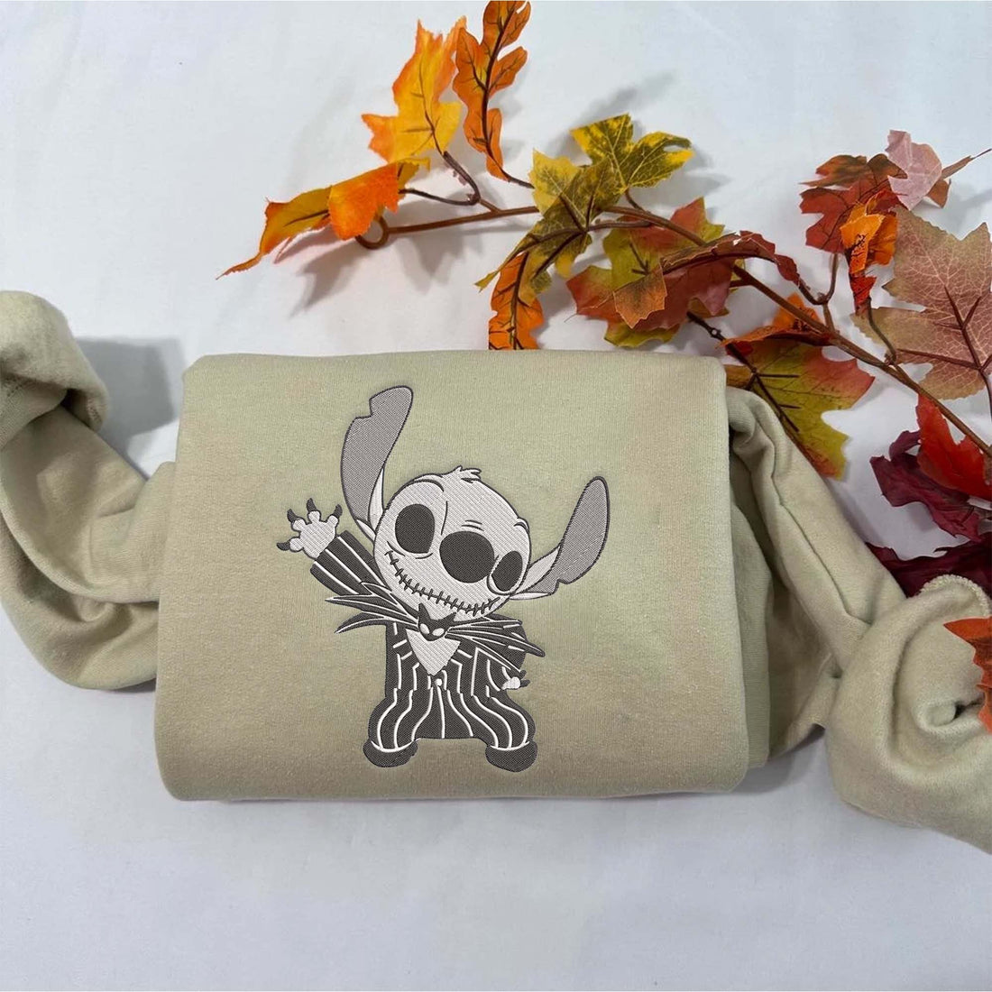 Cartoon Character Dancing in Bad Dream Sweatshirt, Halloween Embroidery Sweatshirt HLW_M567
