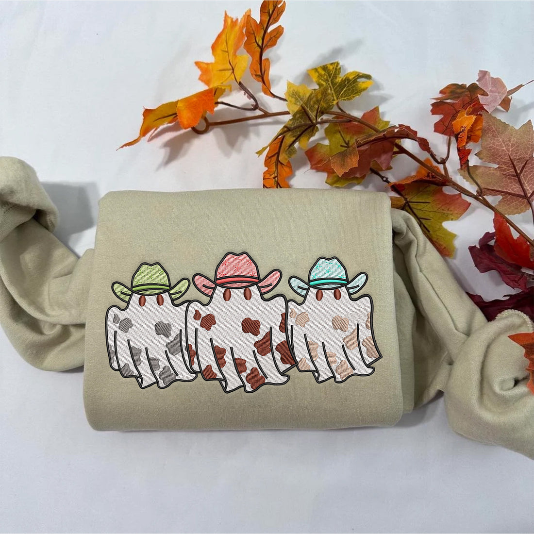 Three Ghost Embroidery Sweatshirt, Halloween Embroidery Sweatshirt HLW_M260