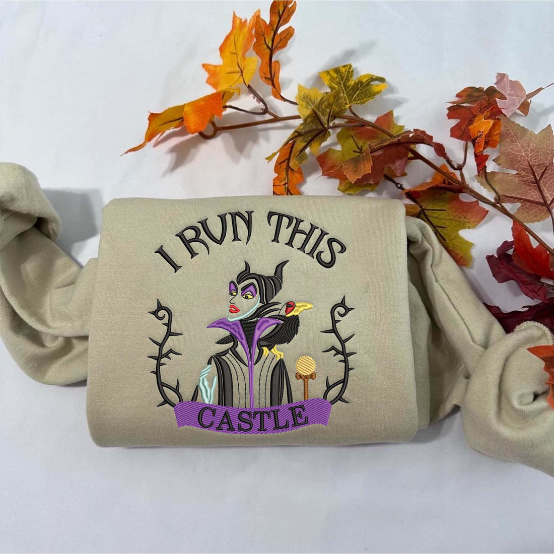 I Run This Castle Halloween  Sweatshirt, Halloween Embroidery Sweatshirt HLW_M272