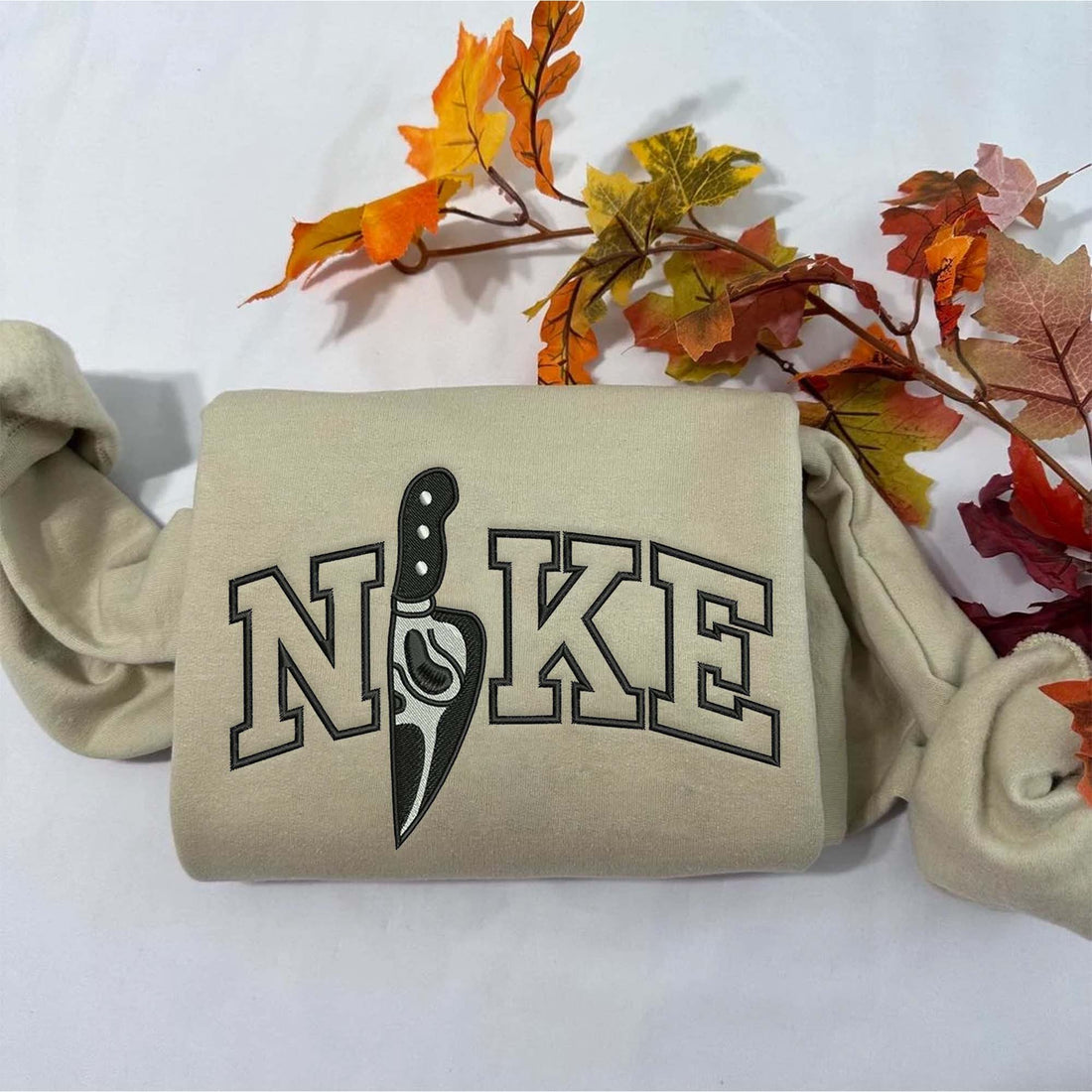 N Knife Ghost Horror Halloween Sweatshirt, Halloween Embroidery Sweatshirt HLW_M649