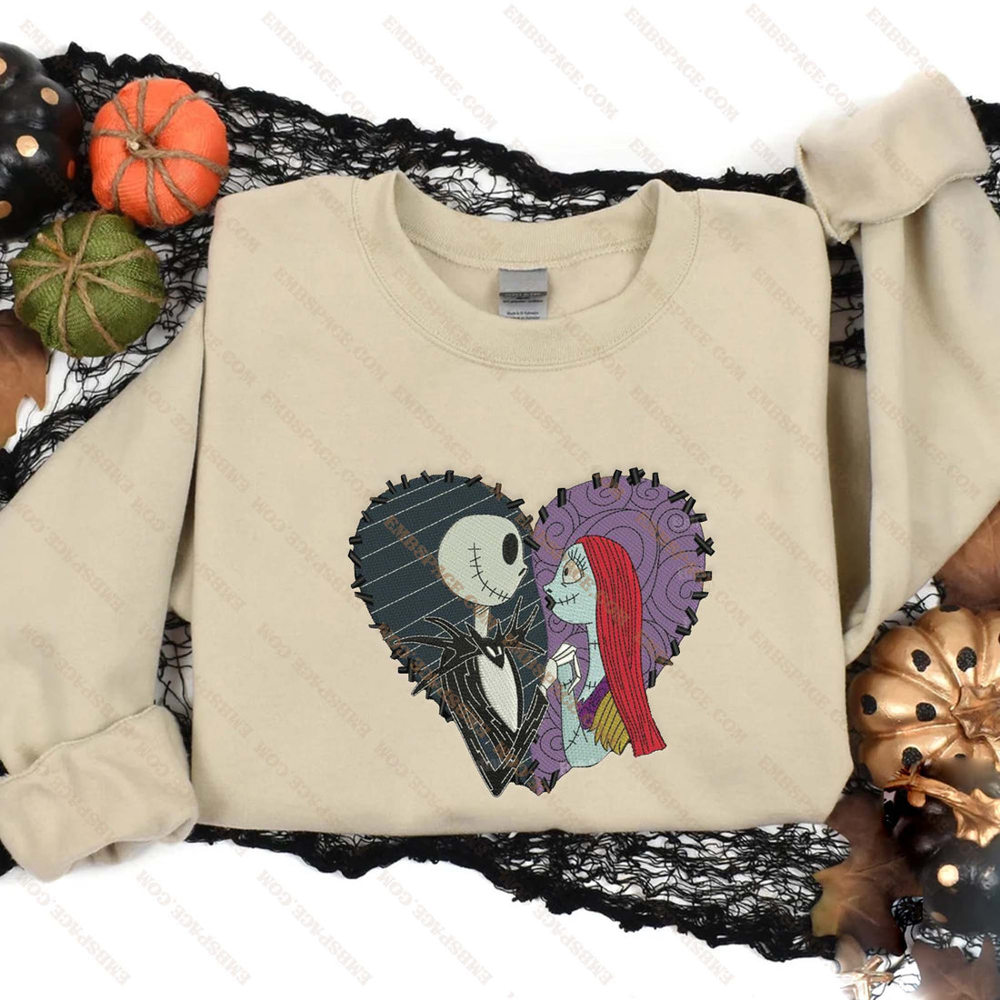 Cartoon Couple Horror in Heart Halloween Embroidery Sweatshirt, Halloween Embroidery Sweatshirt HLW_M1943