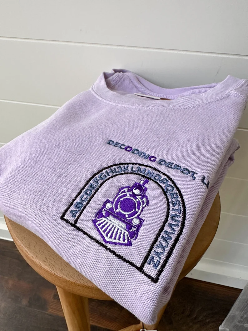 Custom Logo Embroidered Crewneck Sweatshirt T_M40