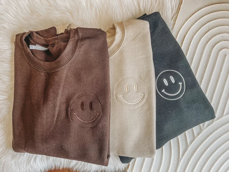 Smiley Face Crewneck Sweatshirt T_M54
