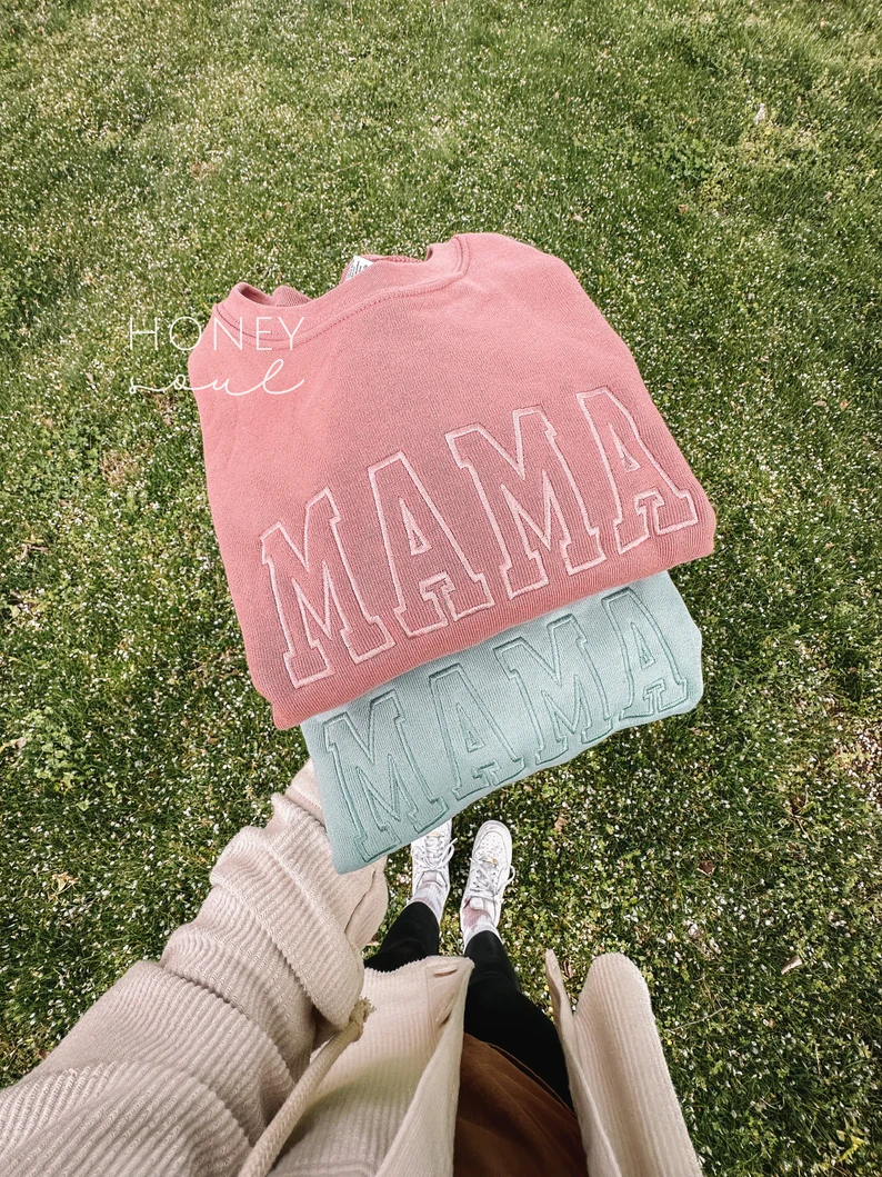 Neutral Embroidered MAMA Sweatshirt  T_M84