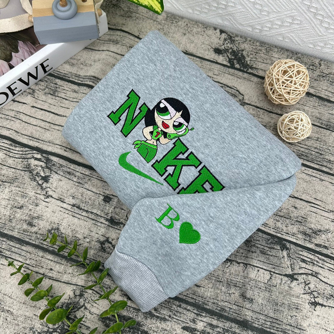 Female Superhero Embroidery Sweatshirt, Movie Embroidery Sweatshirt CU_N60